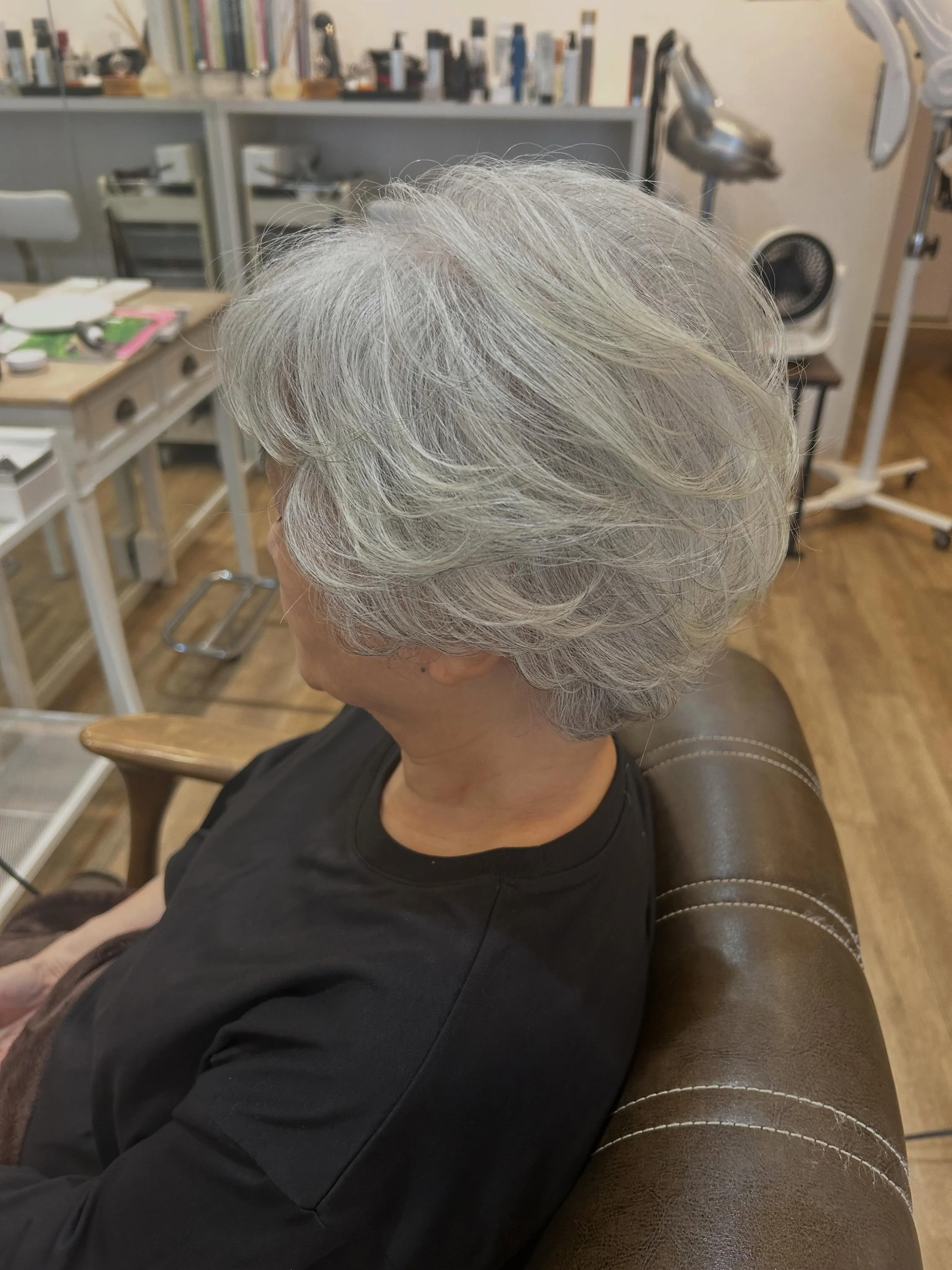 おしゃれなショートヘアで新しい自分に変身✨